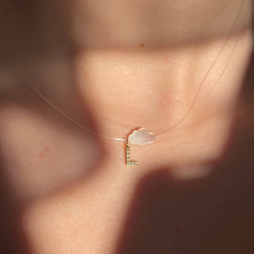 Nevidljiva ogrlica sa slovom i privjeskom