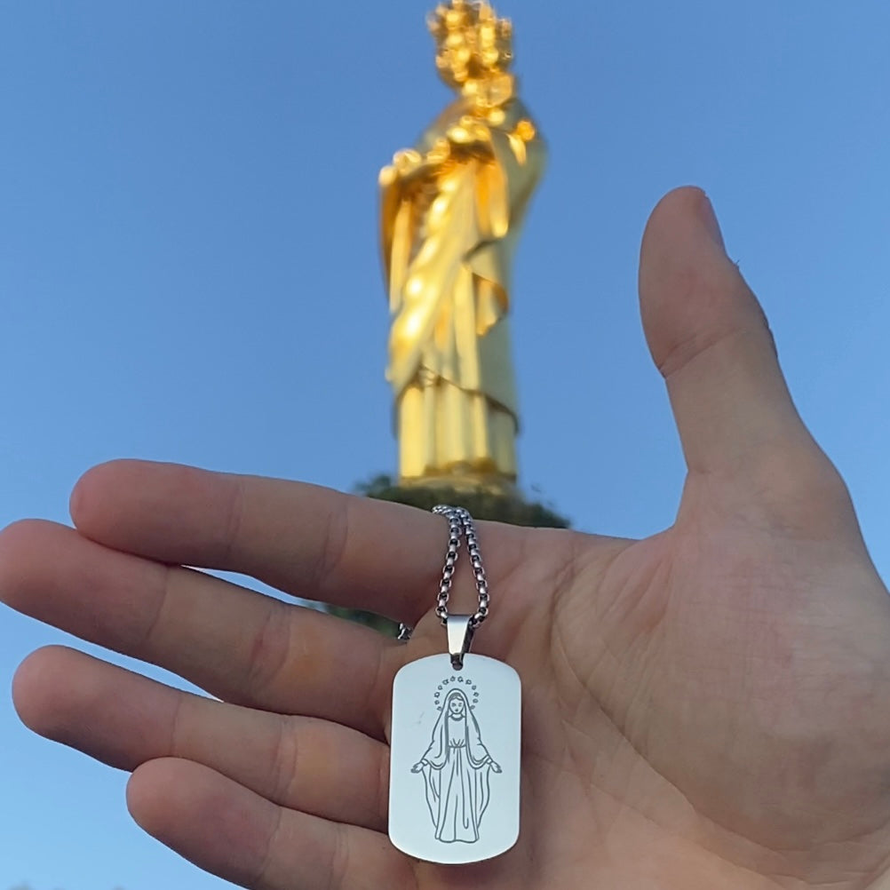 Muška ogrlica s gravurom Vjerskih motiva