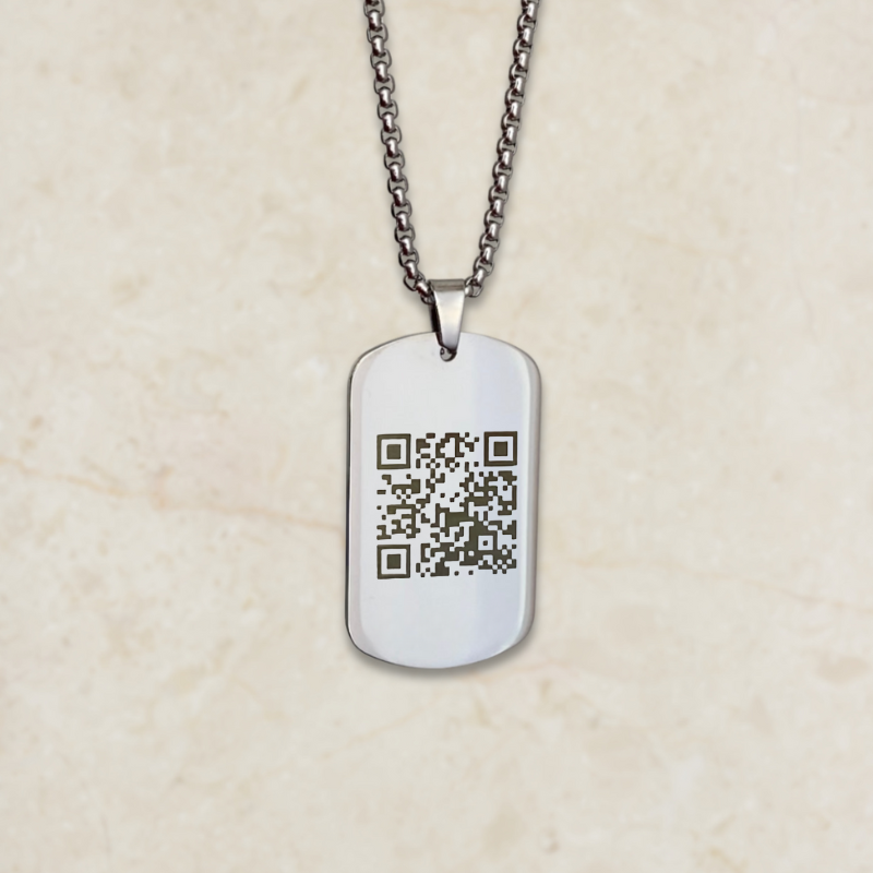 Muška ogrlica s gravurom QR kod-a