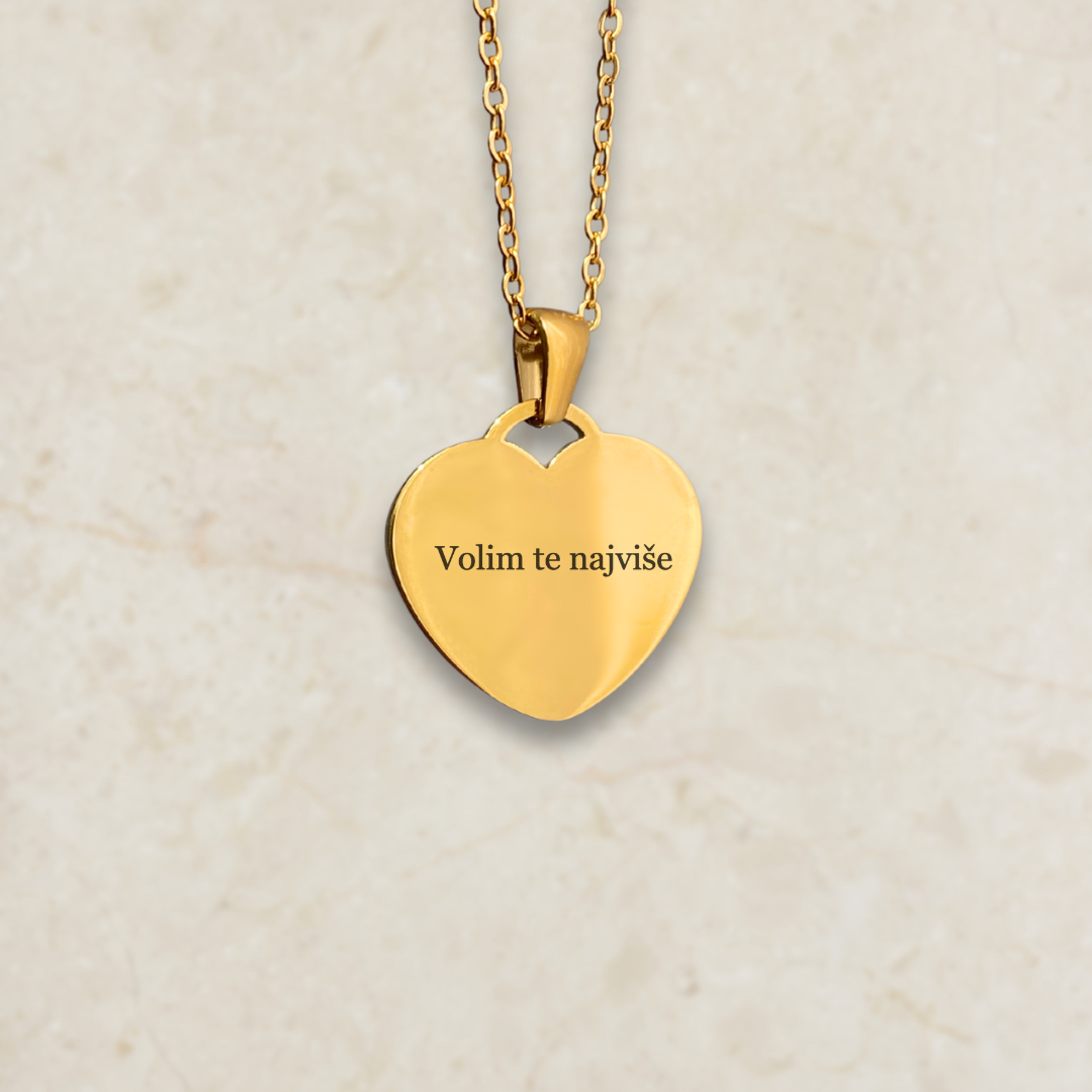 Ogrlica s gravurom po želji na medaljonu srca