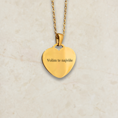Ogrlica s gravurom po želji na medaljonu srca